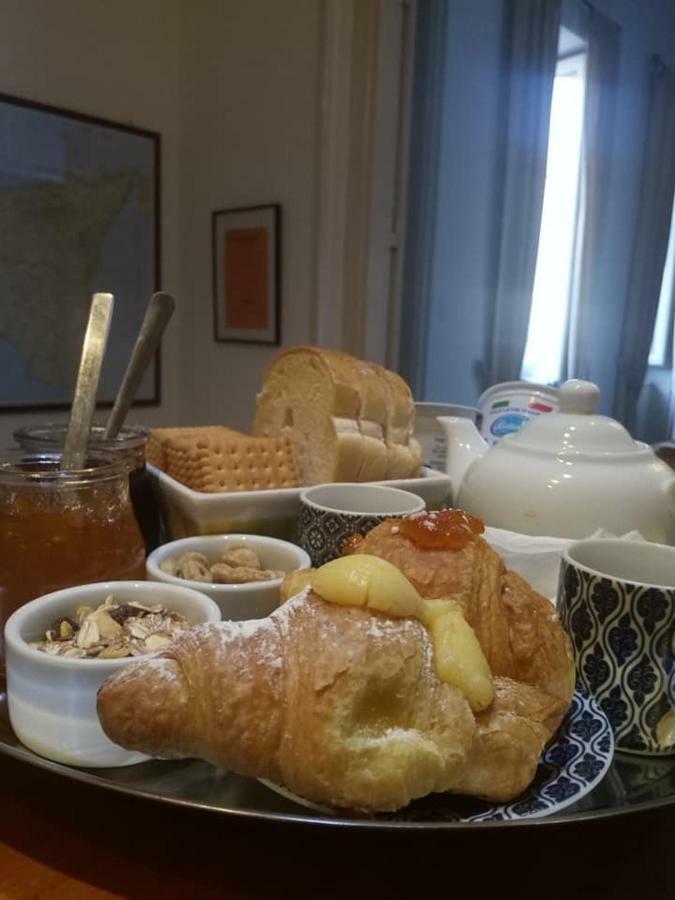 Hotel Palazzo Savona à Palerme Extérieur photo